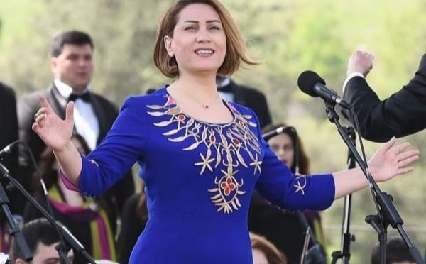Azərin “Türk dünyasının ən yaxşı qadın sənətçisi” seçildi