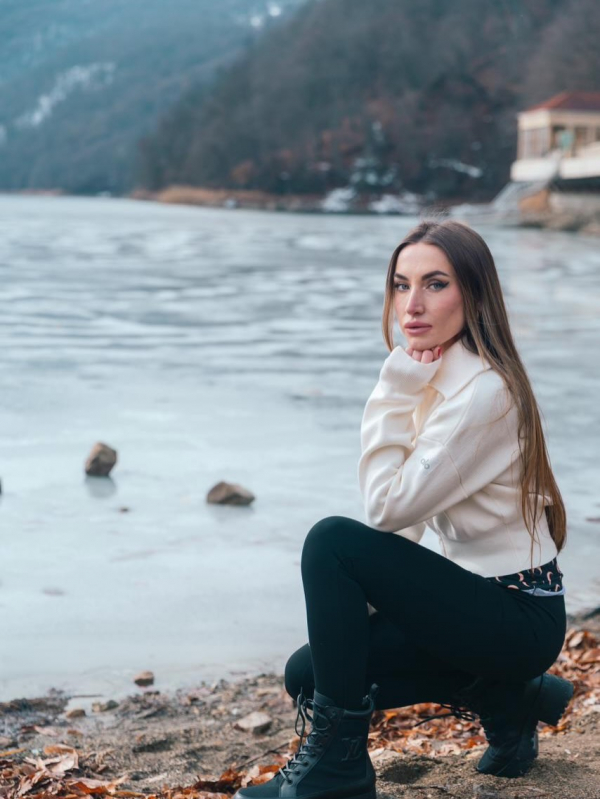 698ac390f40df202602263512